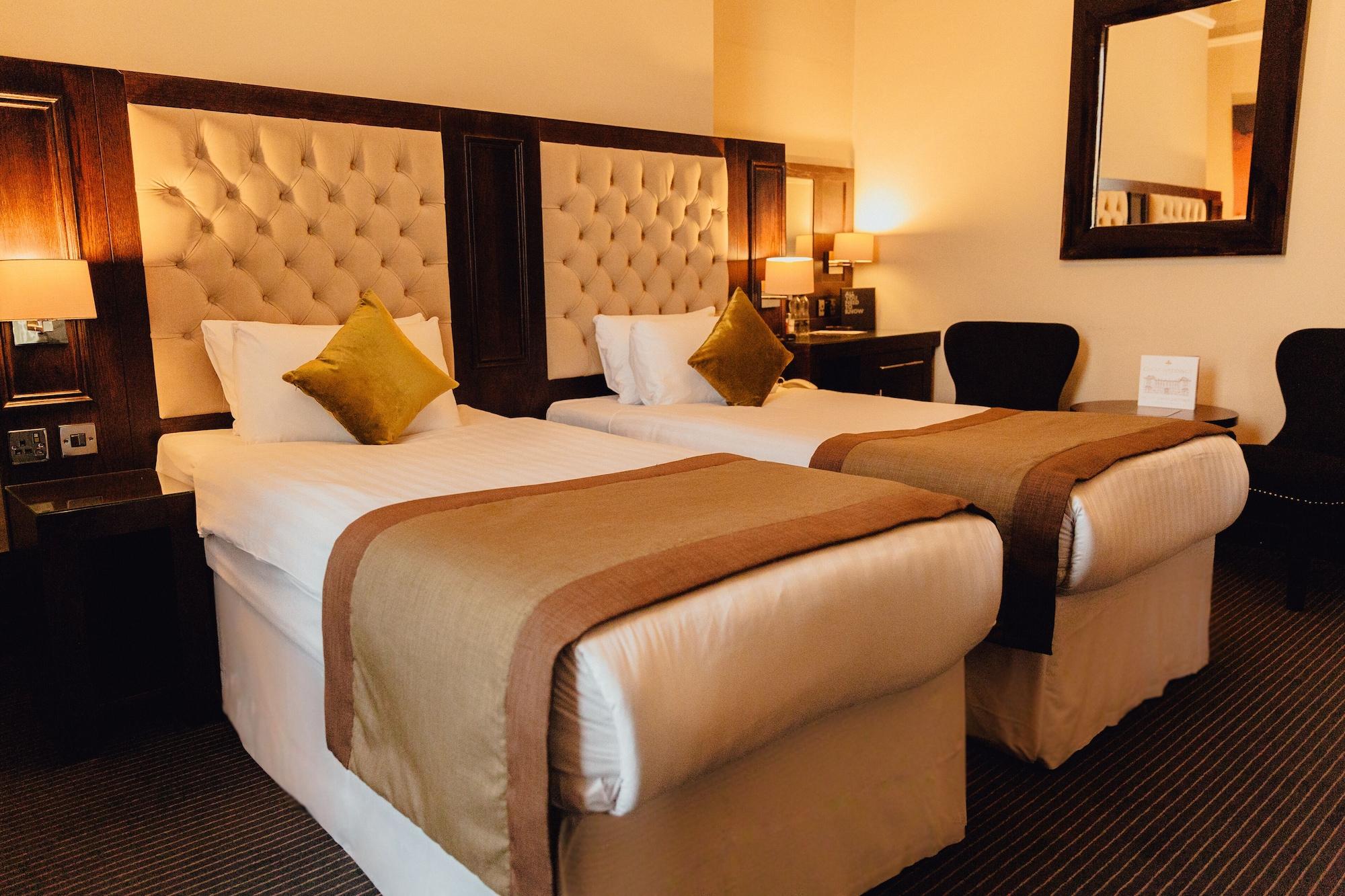 Great Victoria 4* Bradford (West Yorkshire)
